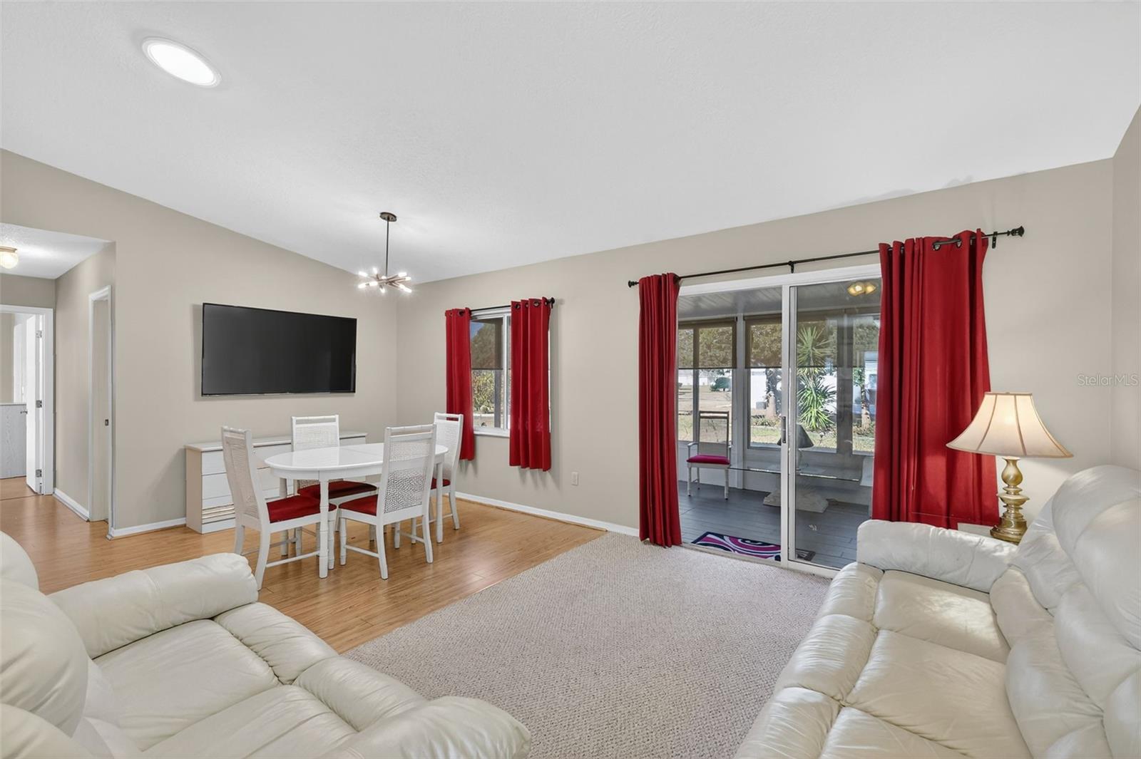 Image 3 of 22 For 17945 104th Terrace
