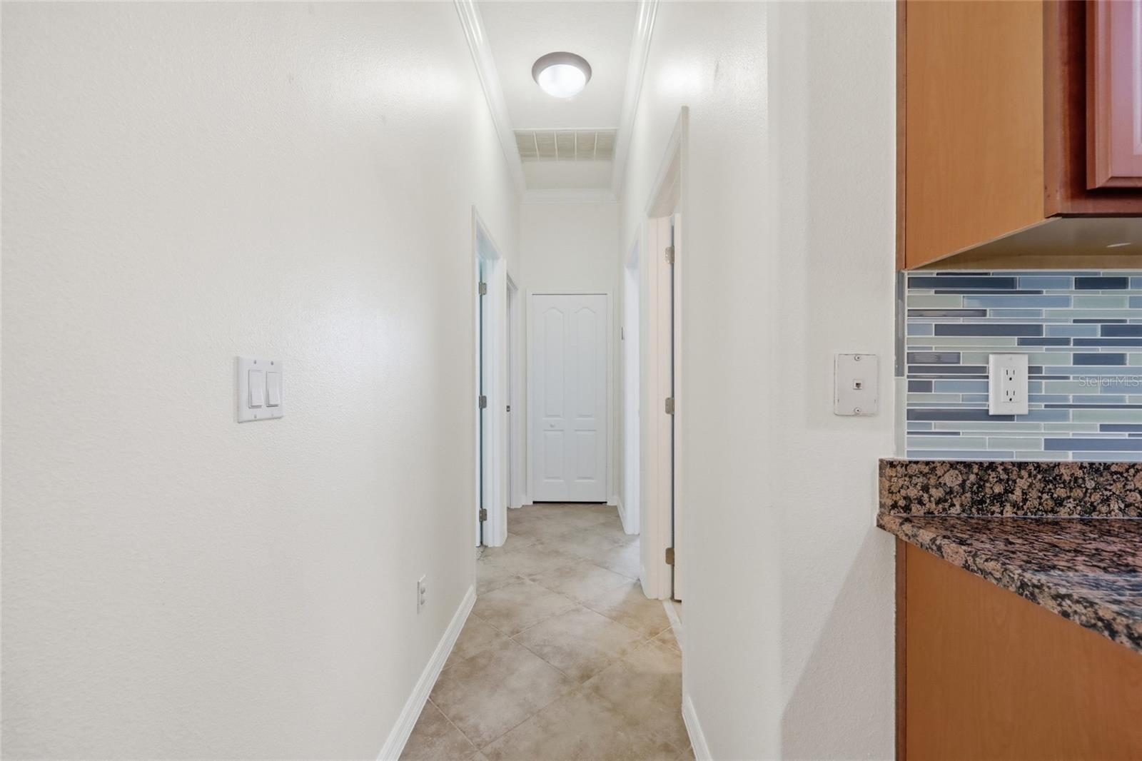 Image 17 of 54 For 3027 Chavez Avenue