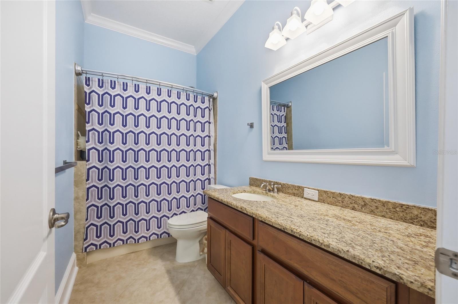 Image 28 of 54 For 3027 Chavez Avenue