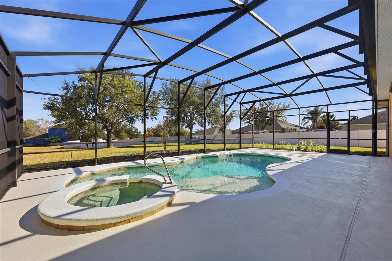 Image 30 of 54 For 3027 Chavez Avenue