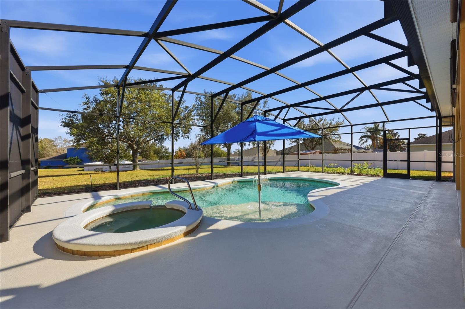 Image 31 of 54 For 3027 Chavez Avenue