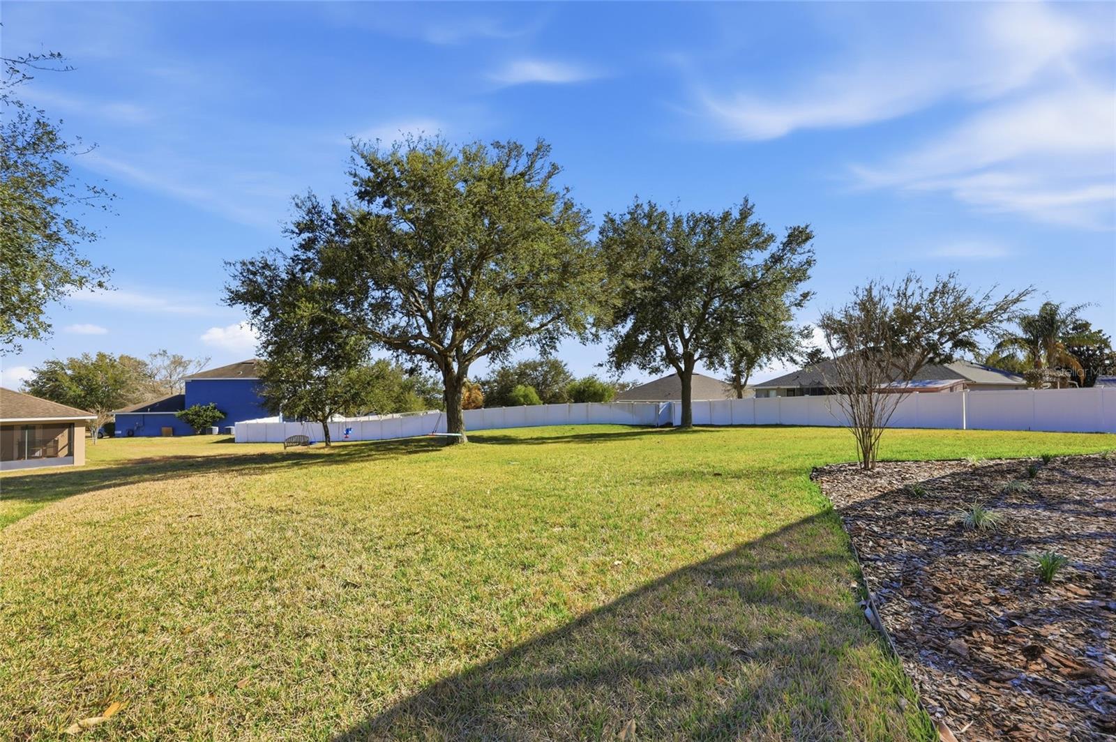 Image 40 of 54 For 3027 Chavez Avenue