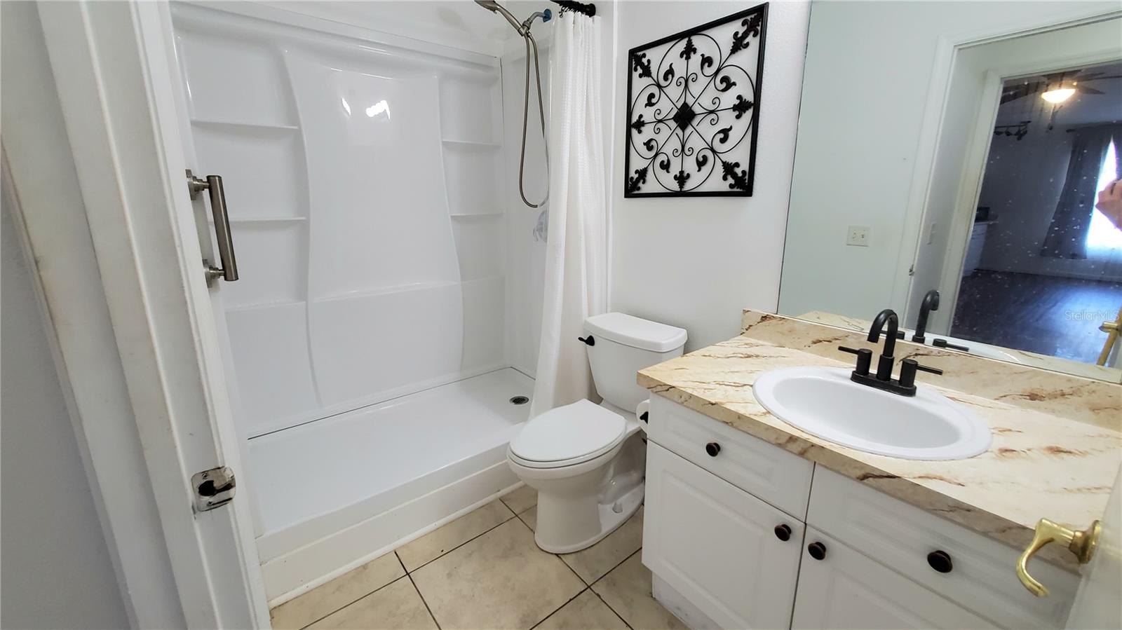 Image 11 of 32 For 225 Mango Drive