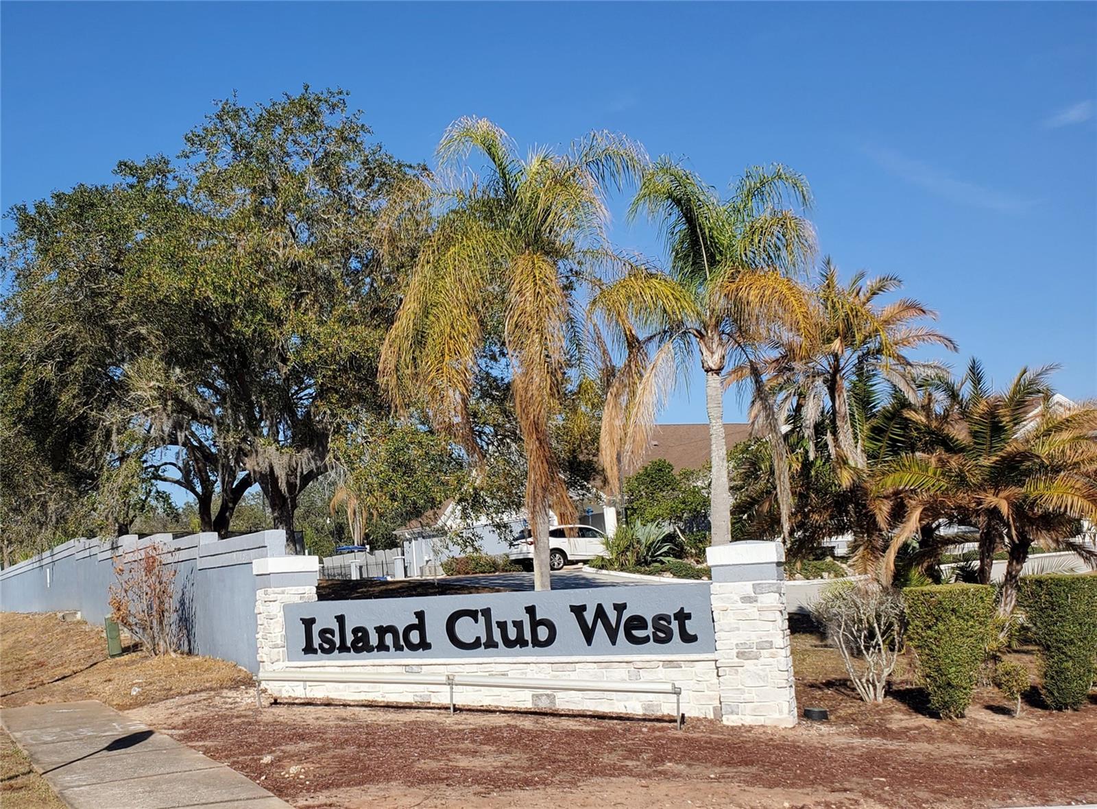 Image 2 of 32 For 225 Mango Drive