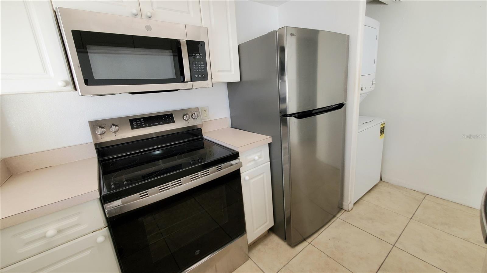 Image 4 of 32 For 225 Mango Drive