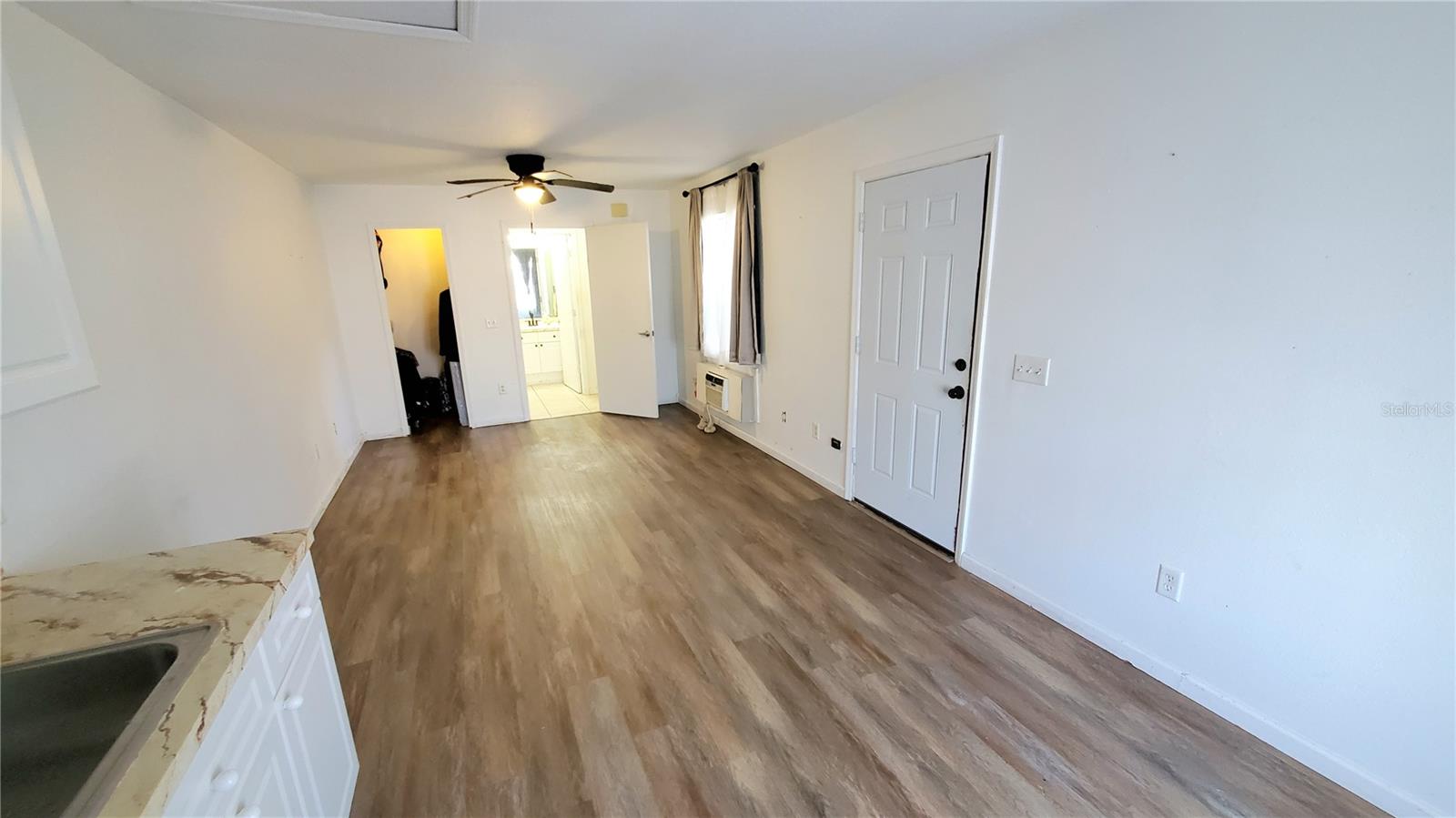 Image 7 of 32 For 225 Mango Drive