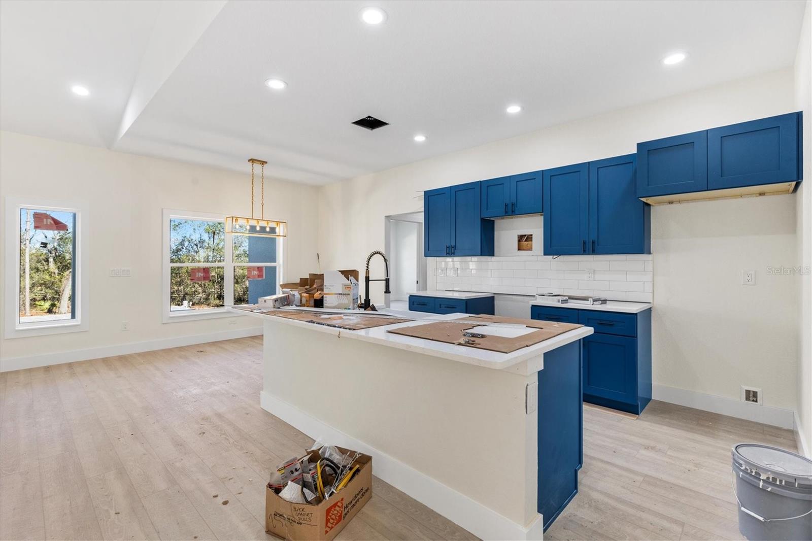 Image 4 of 14 For 1637 Co Rd 243a