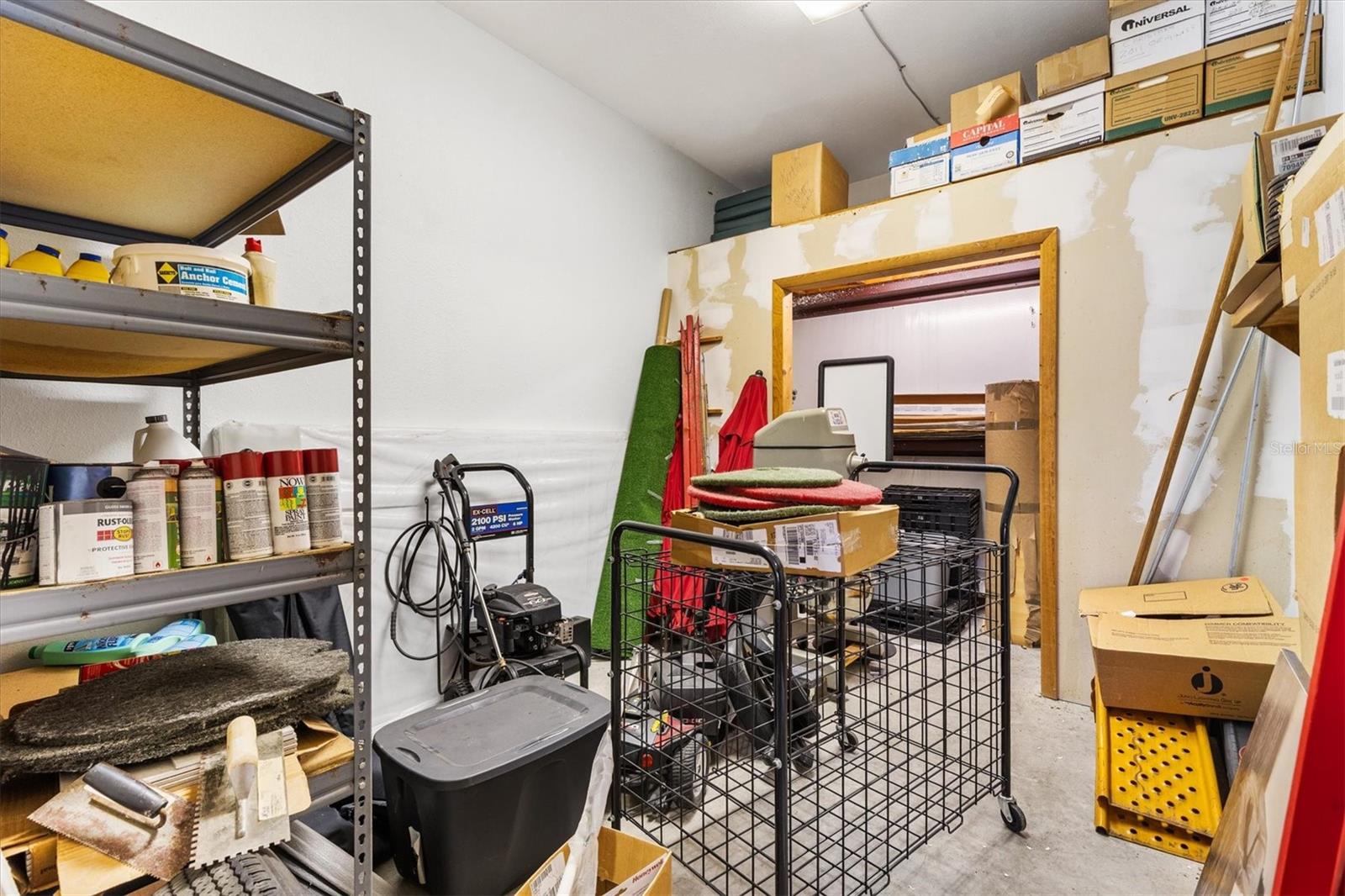 Image 11 of 26 For 118 Weber Avenue