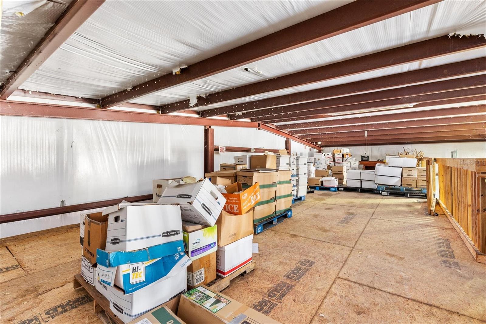 Image 13 of 26 For 118 Weber Avenue