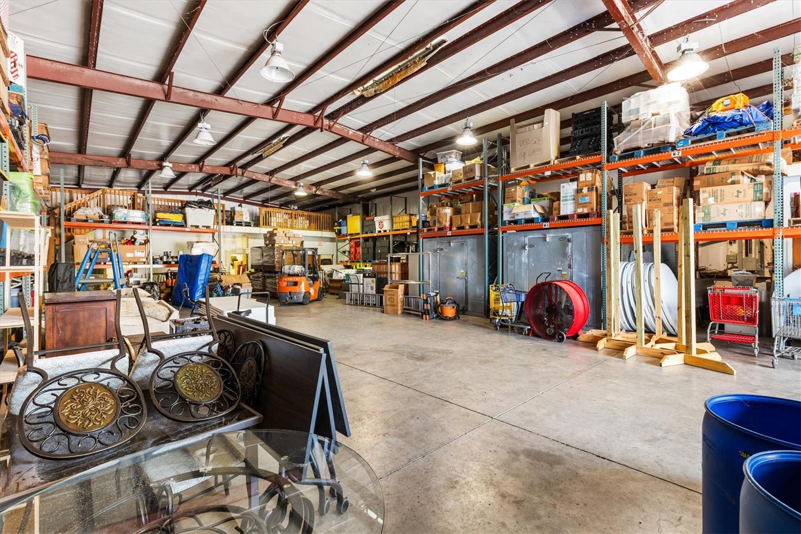 Image 19 of 26 For 118 Weber Avenue