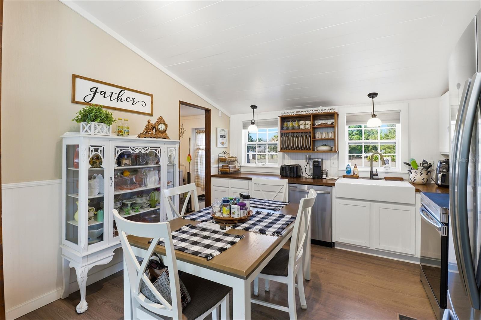 Image 2 of 45 For 9510 Eventide Point