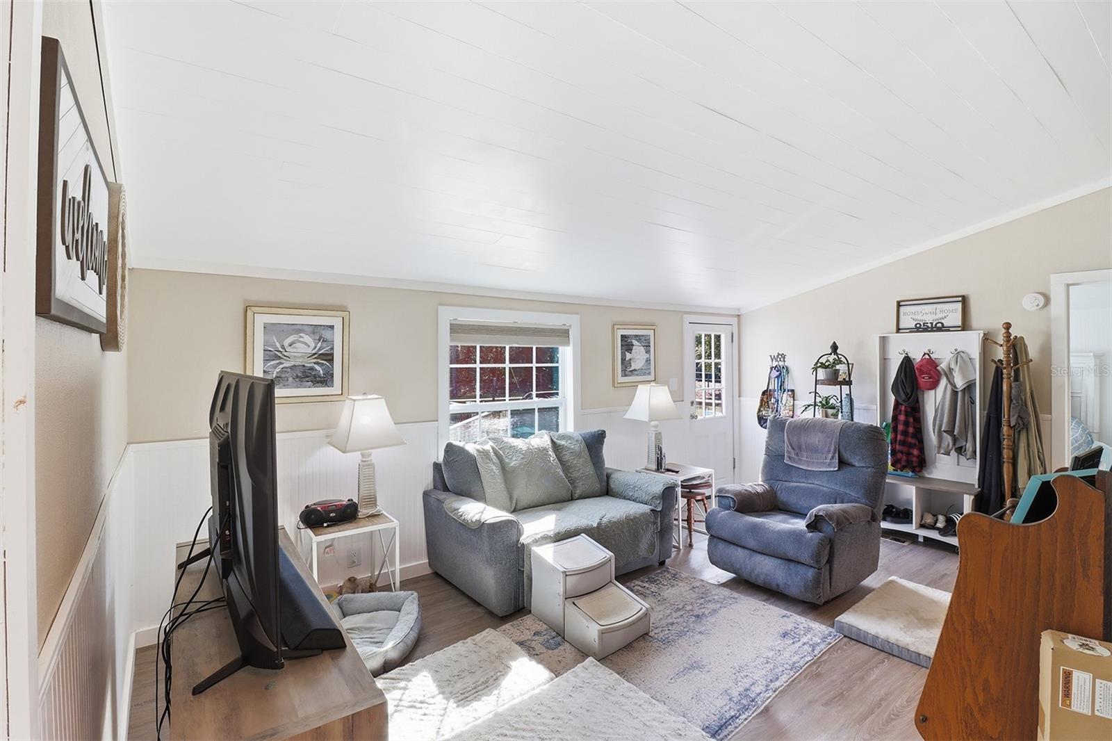 Image 23 of 45 For 9510 Eventide Point