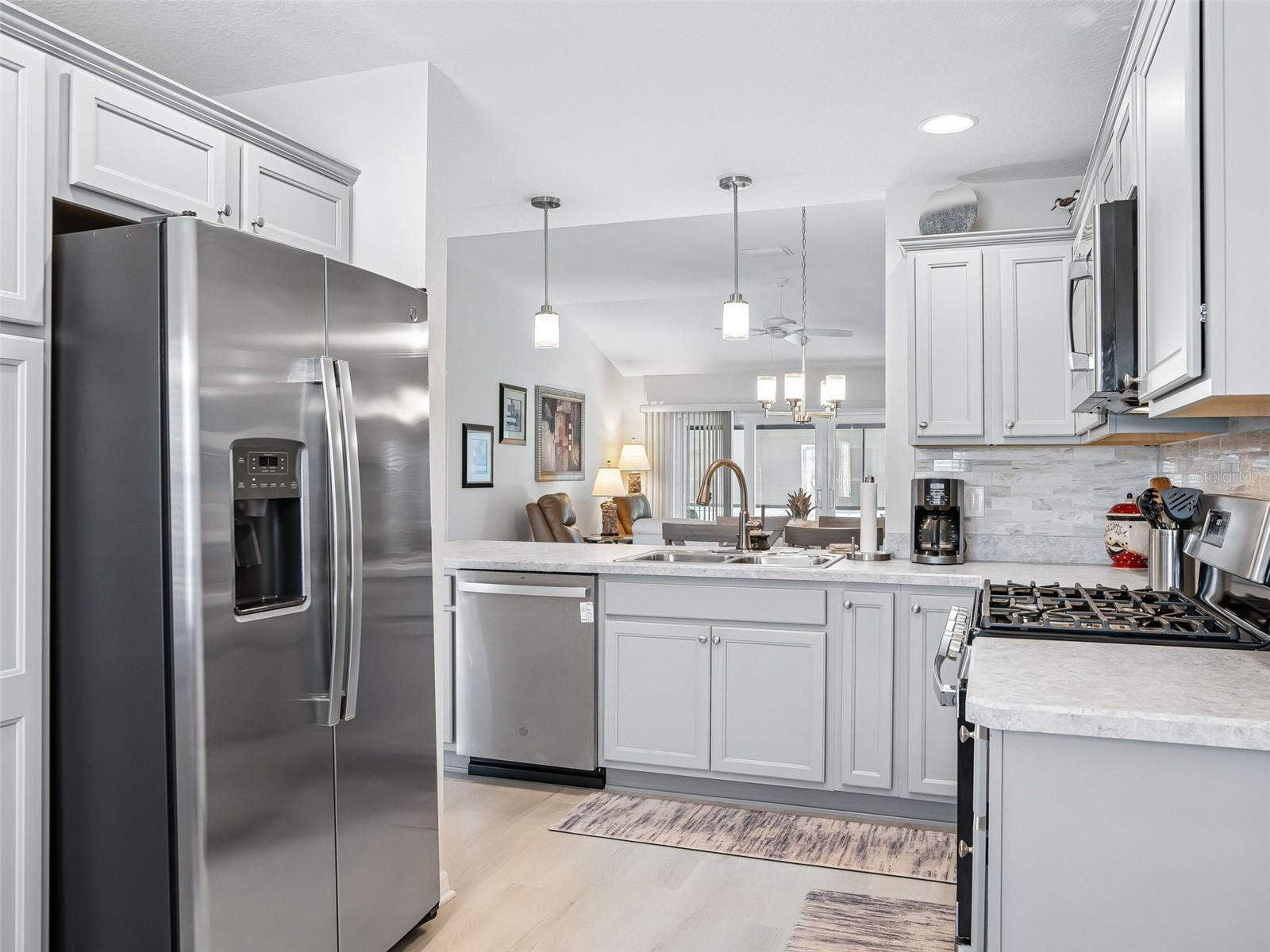 Image 15 of 57 For 4515 Leschak Lane