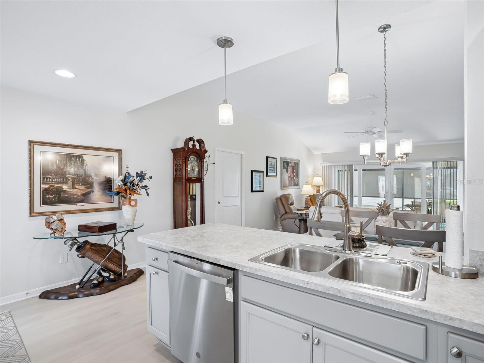 Image 16 of 57 For 4515 Leschak Lane