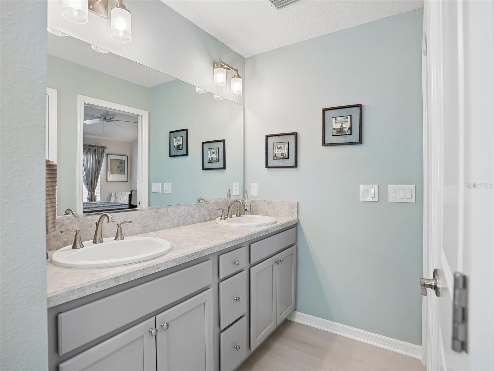 Image 35 of 57 For 4515 Leschak Lane