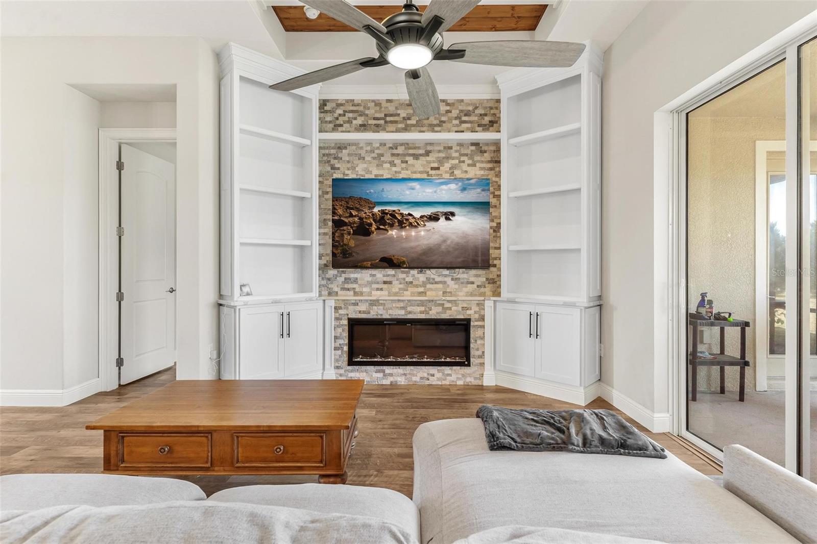 Image 10 of 60 For 39634 Grove Heights