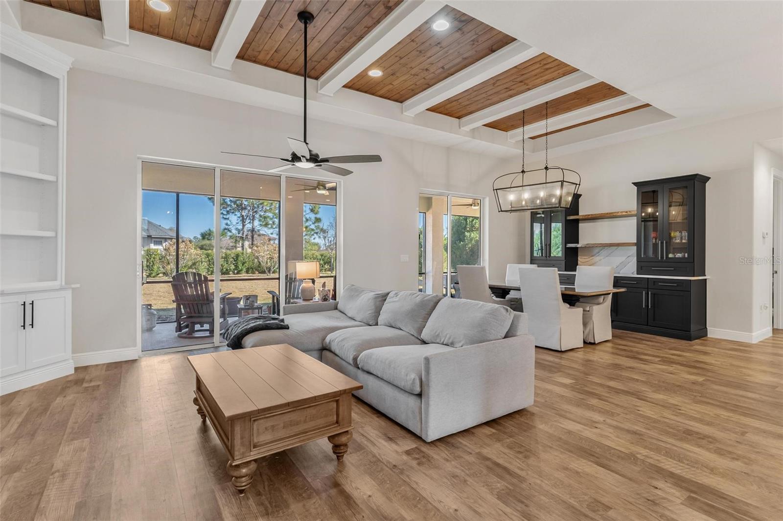 Image 11 of 60 For 39634 Grove Heights