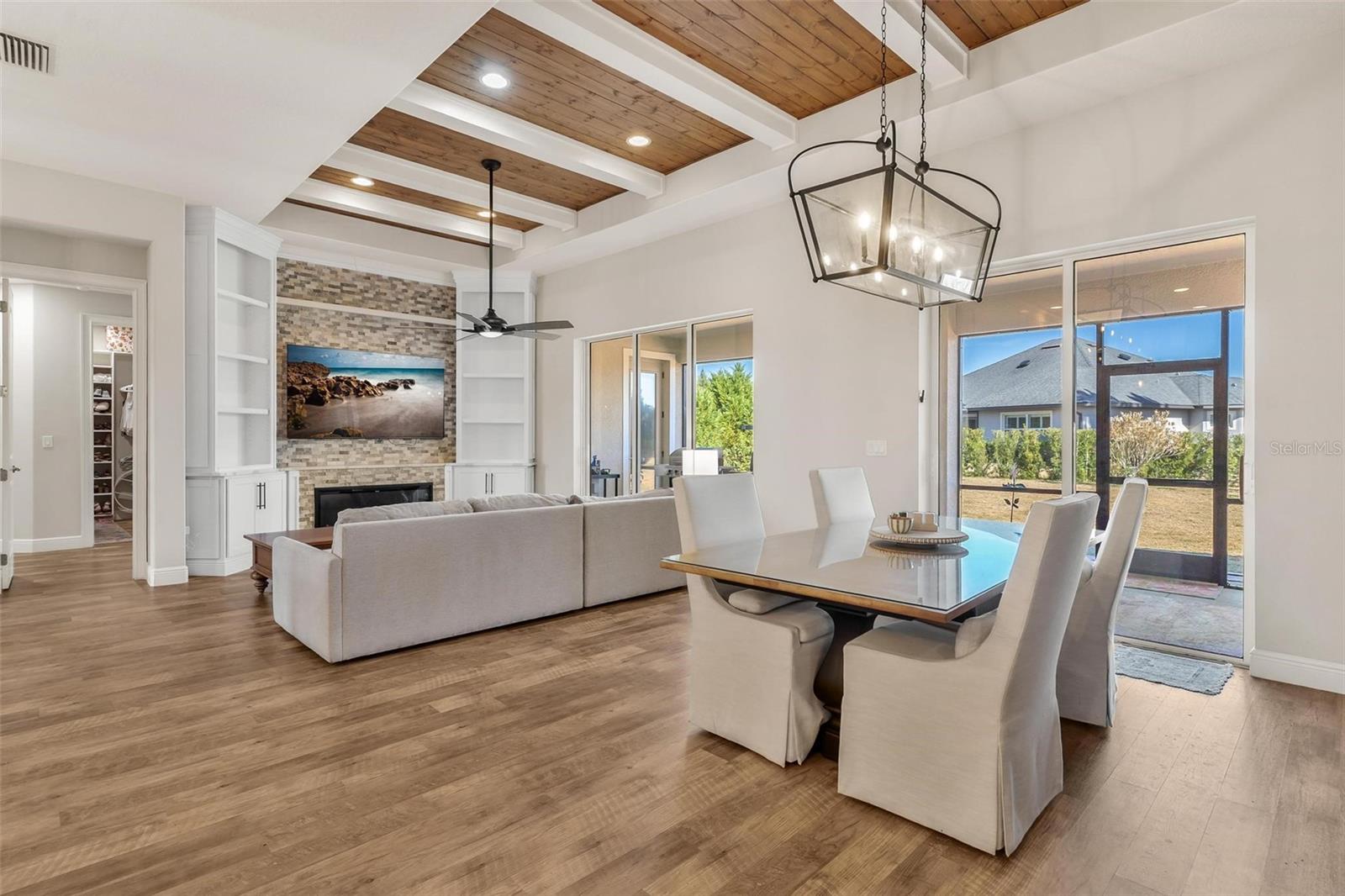 Image 12 of 60 For 39634 Grove Heights