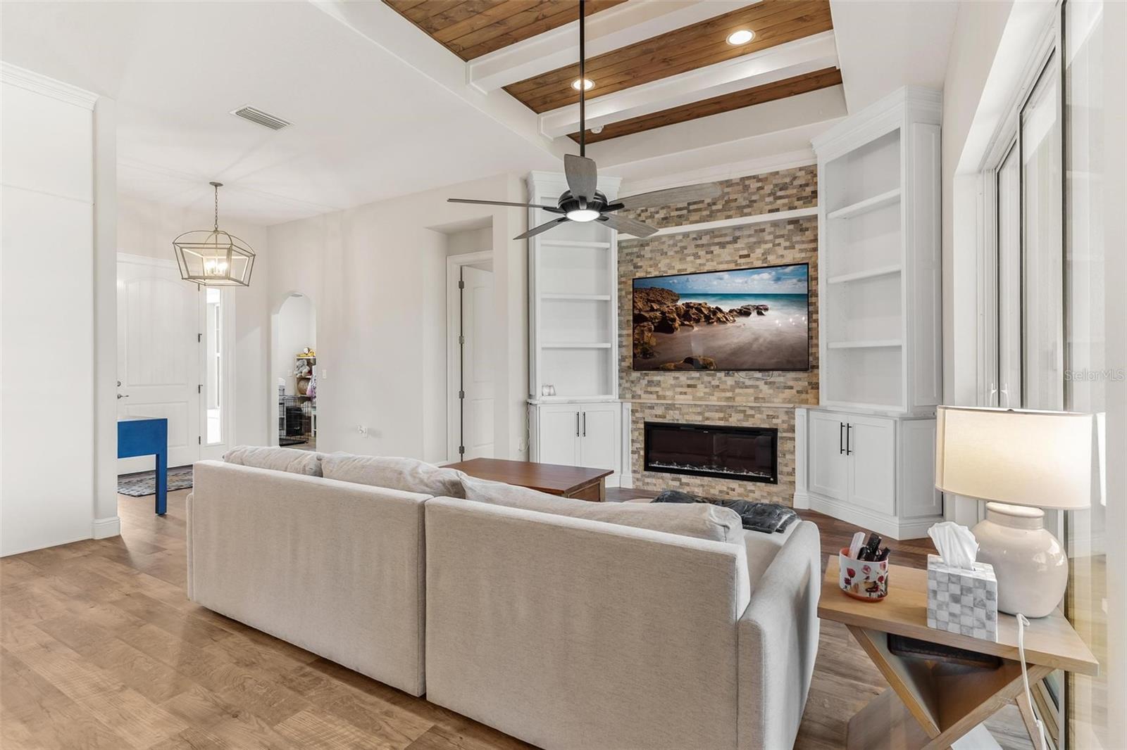 Image 13 of 60 For 39634 Grove Heights