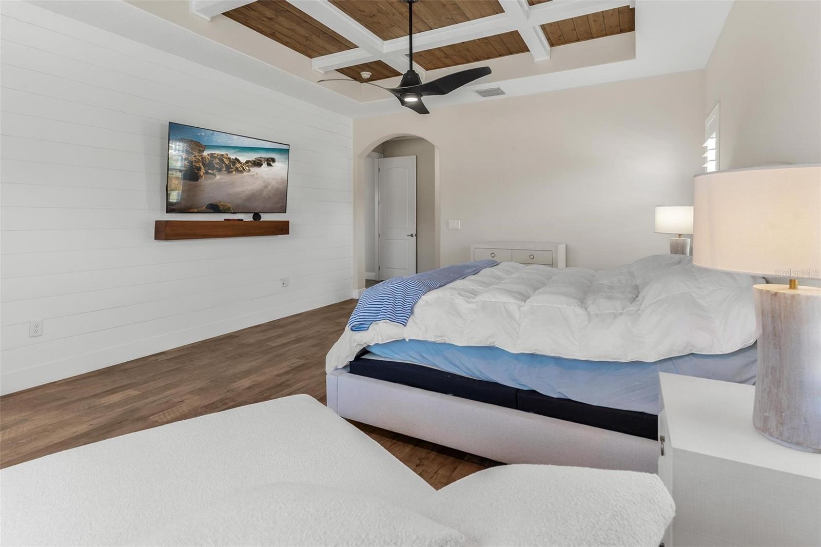 Image 30 of 60 For 39634 Grove Heights