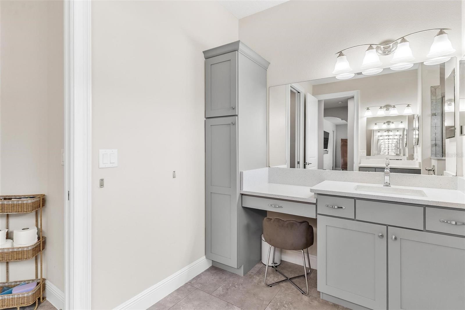 Image 34 of 60 For 39634 Grove Heights