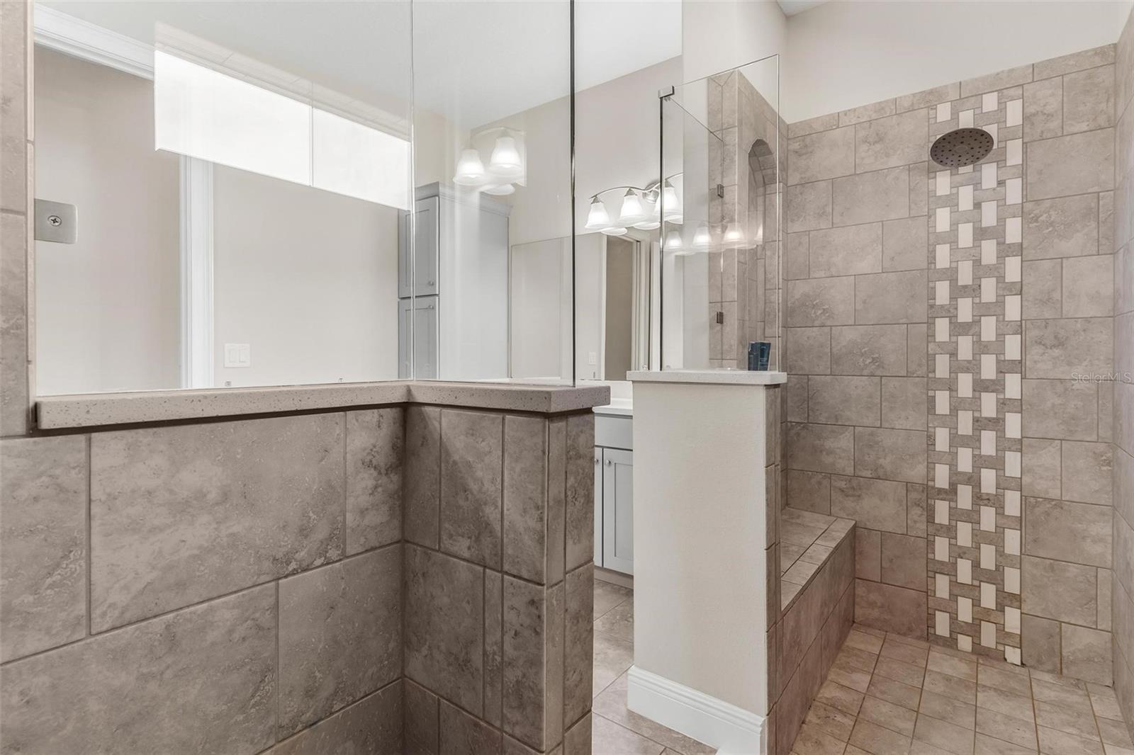 Image 36 of 60 For 39634 Grove Heights