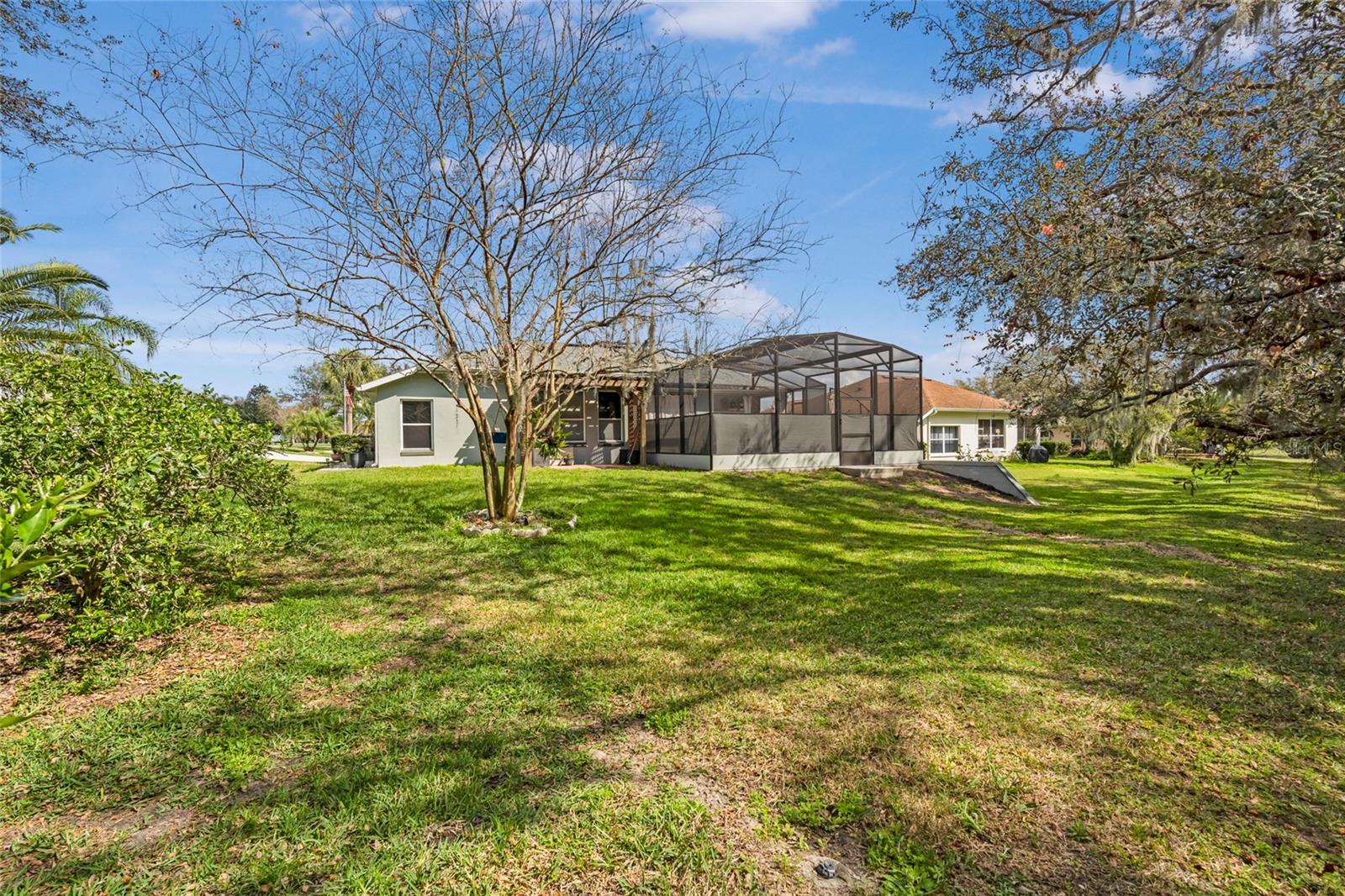 Image 16 of 53 For 5121 Aurora Drive