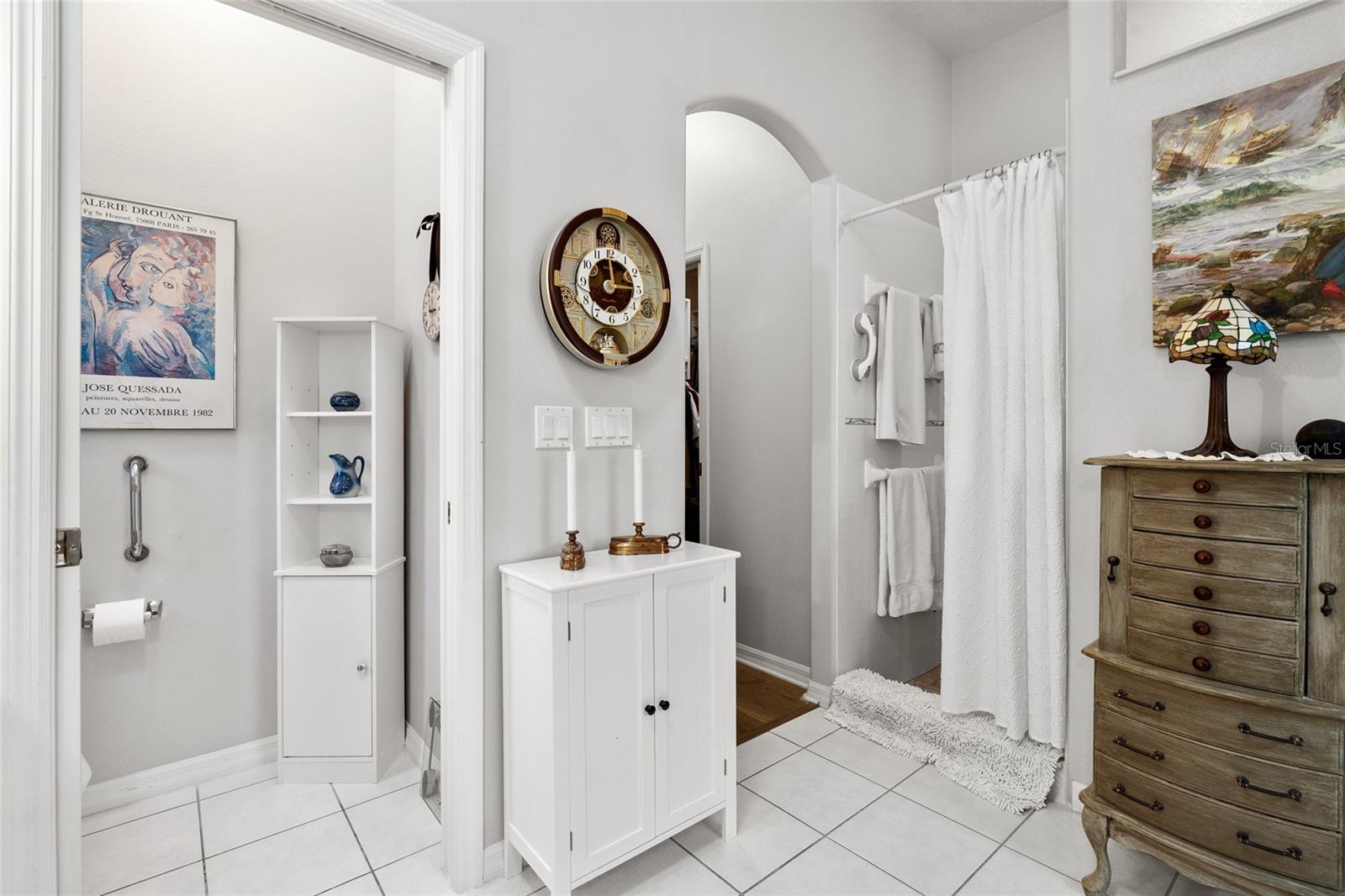 Image 35 of 53 For 5121 Aurora Drive