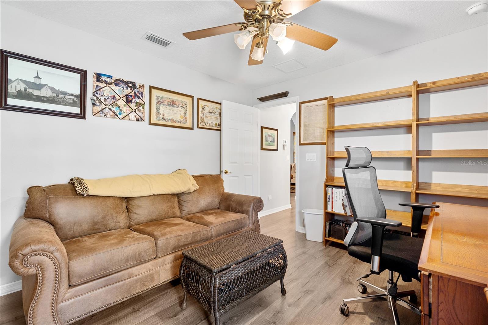 Image 44 of 53 For 5121 Aurora Drive