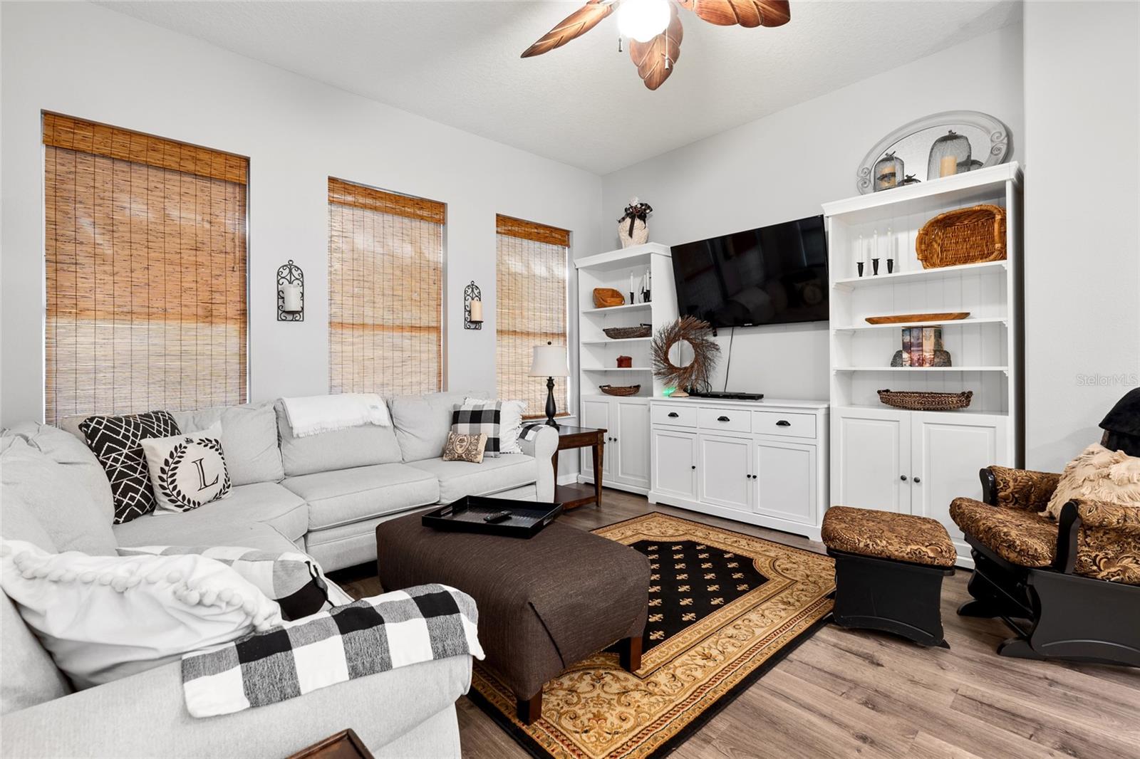 Image 45 of 53 For 5121 Aurora Drive