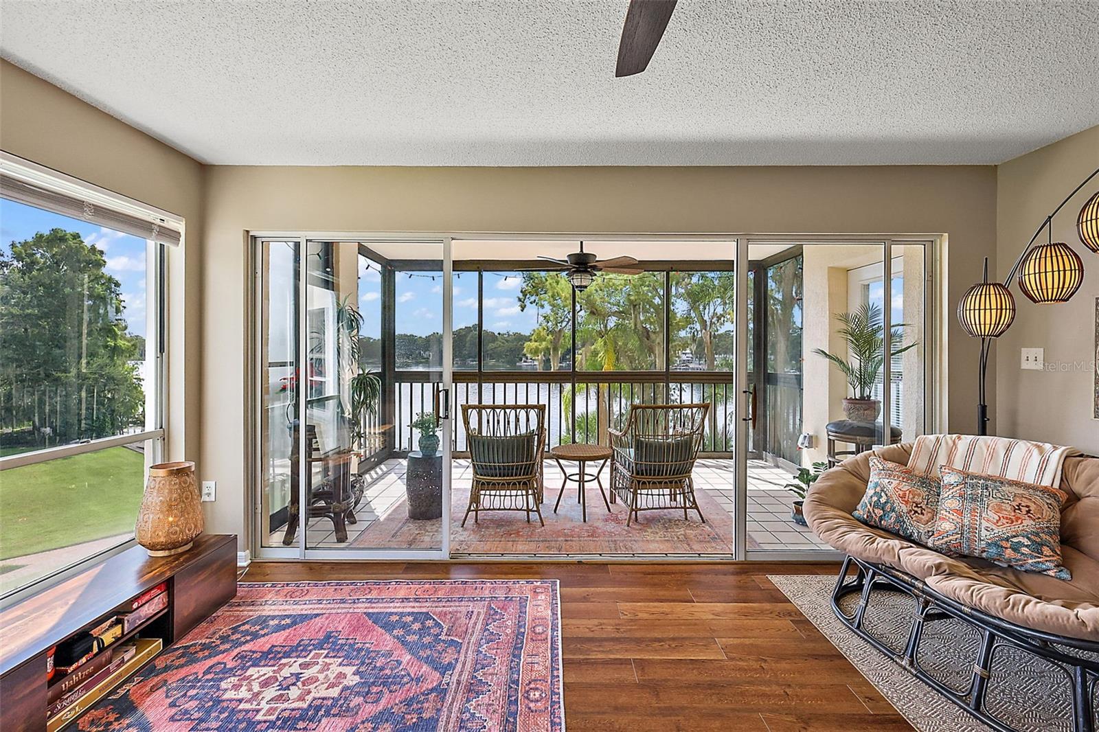 Image 13 of 53 For 206 Quayside Circle 302