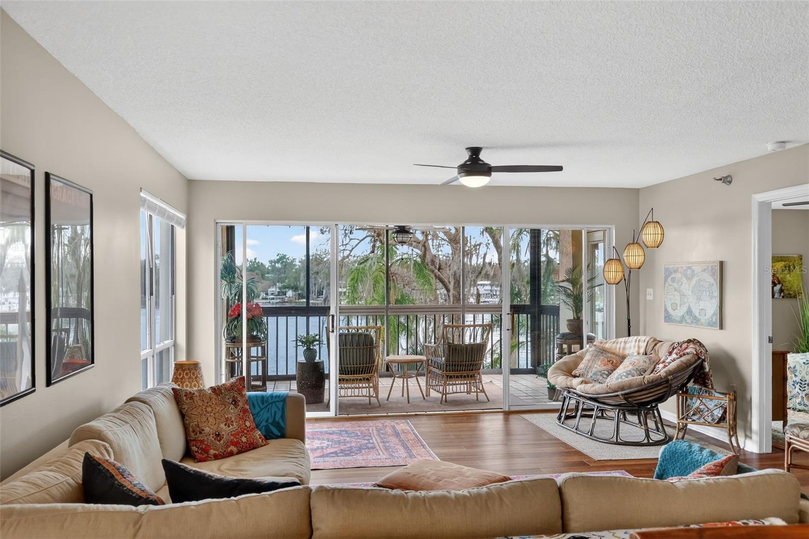 Image 14 of 53 For 206 Quayside Circle 302