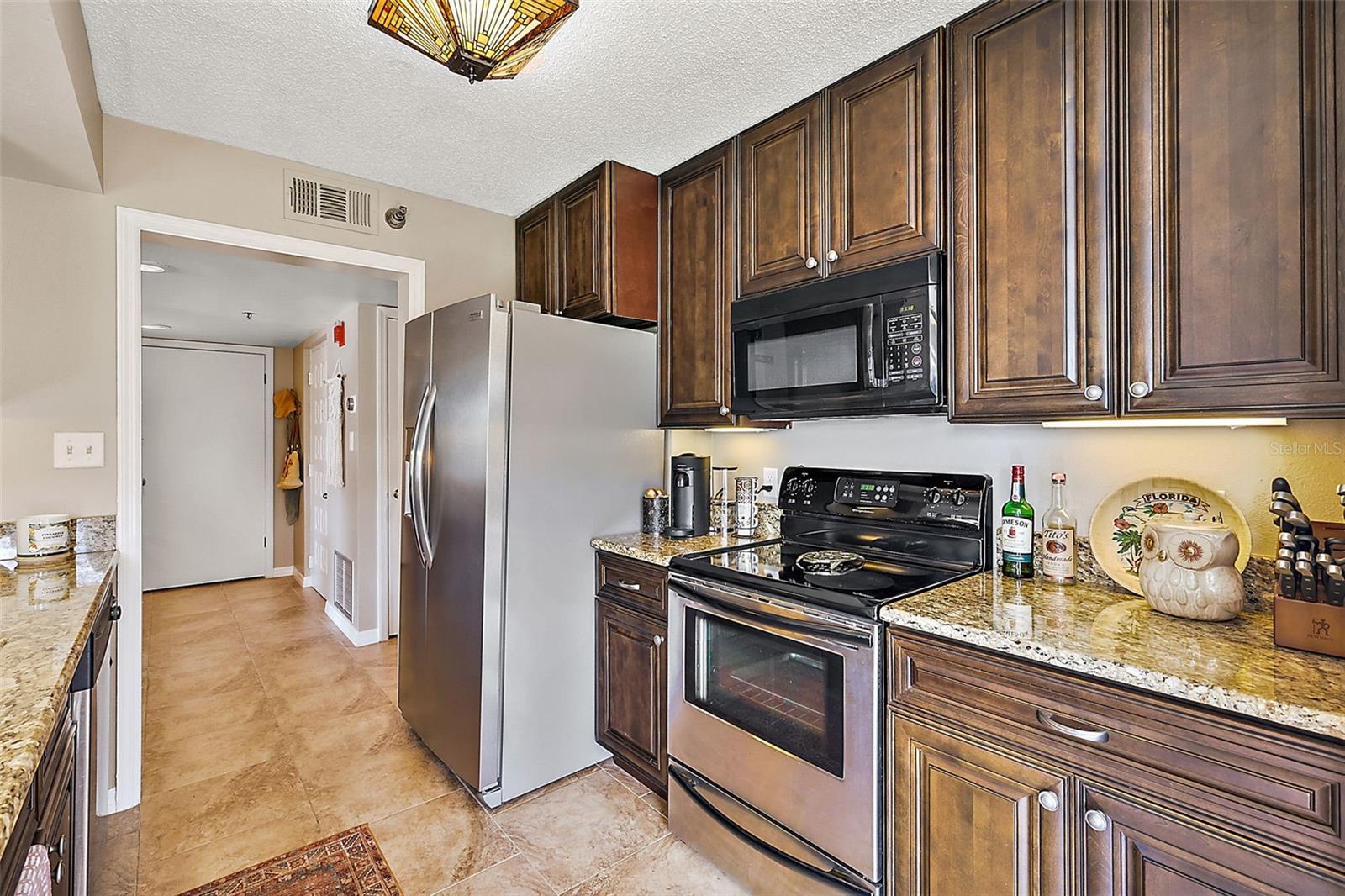 Image 20 of 53 For 206 Quayside Circle 302