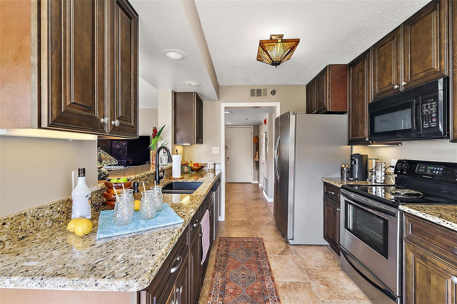 Image 21 of 53 For 206 Quayside Circle 302