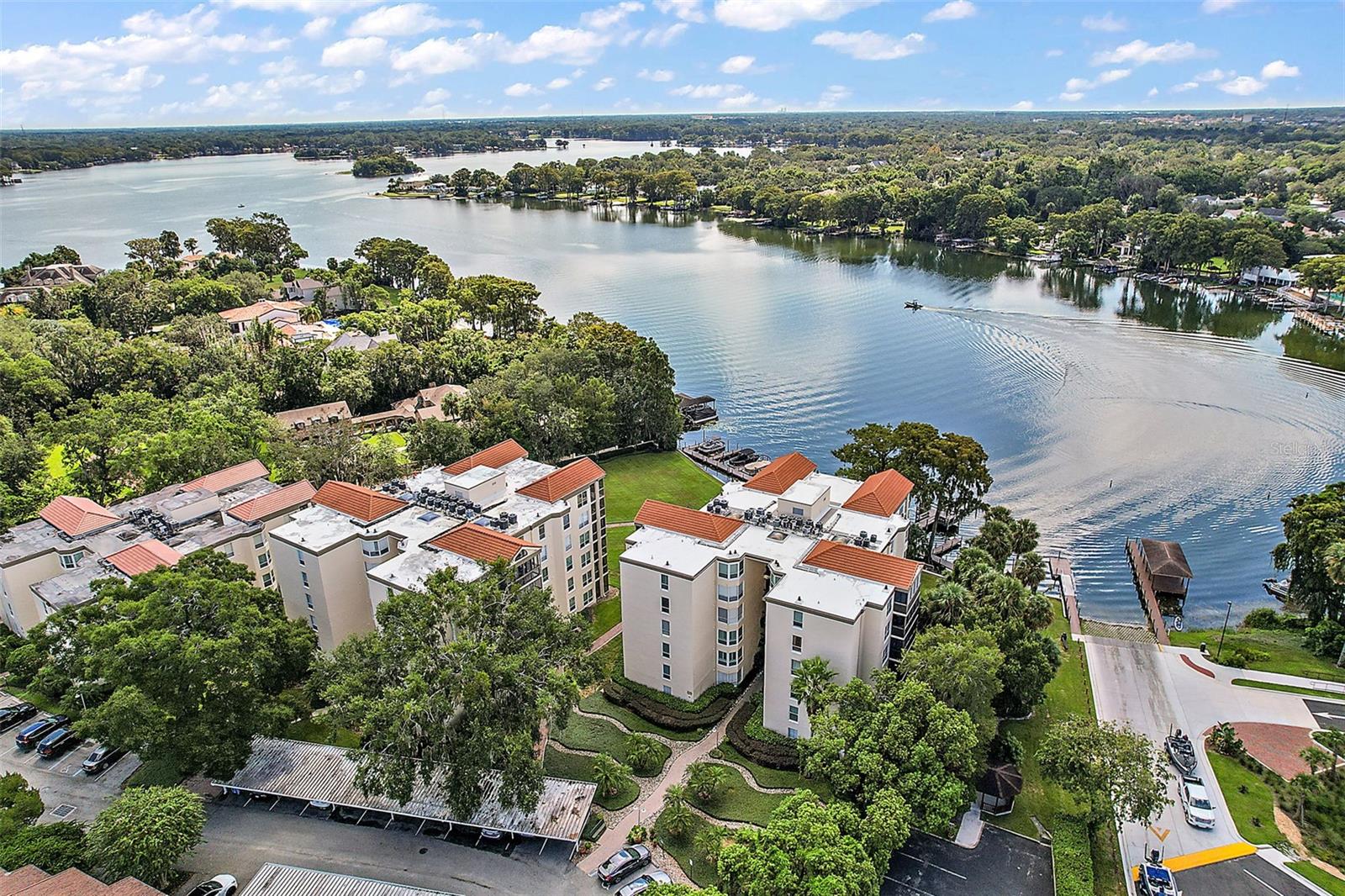 Image 3 of 53 For 206 Quayside Circle 302