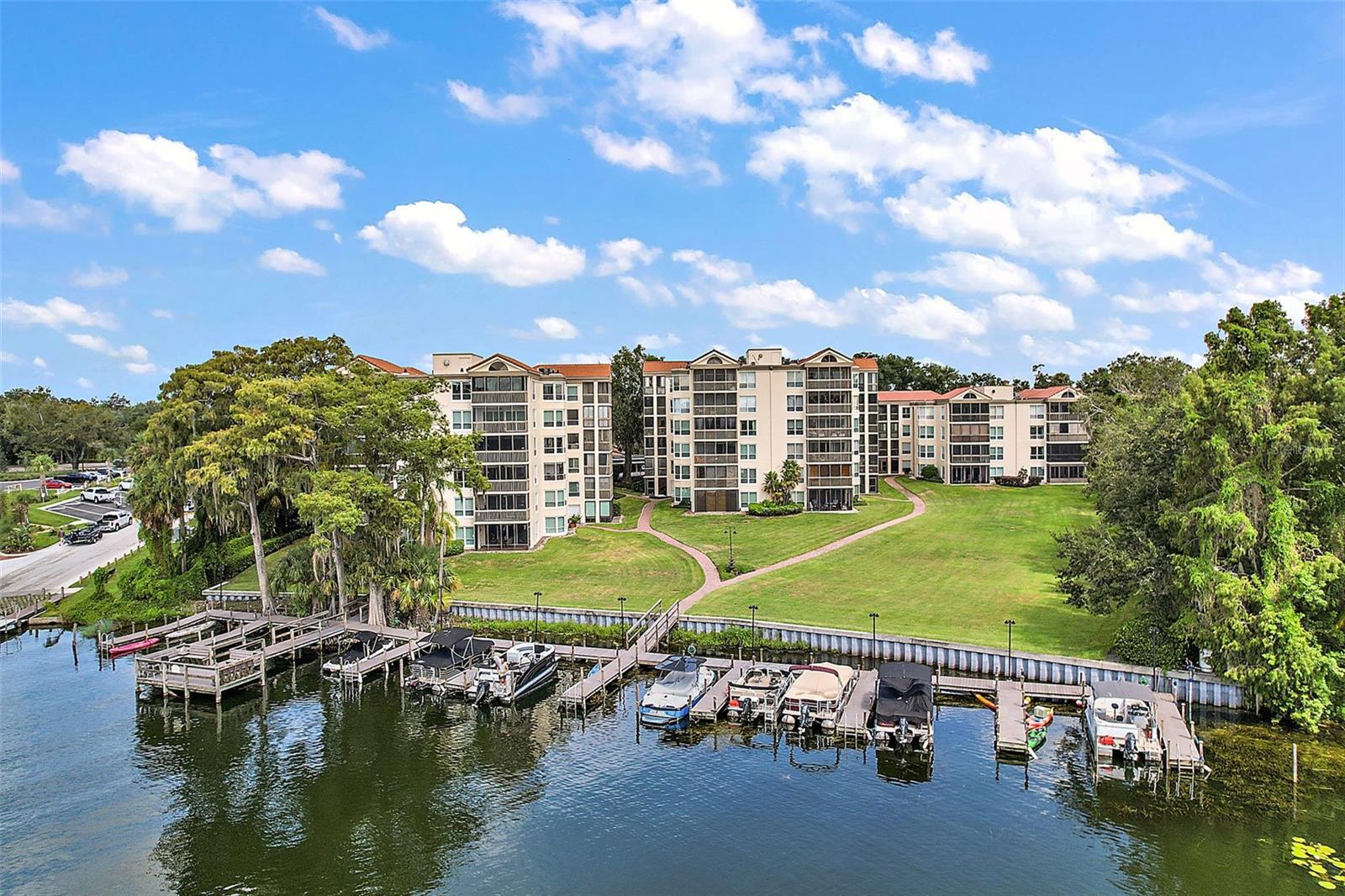 Image 4 of 53 For 206 Quayside Circle 302