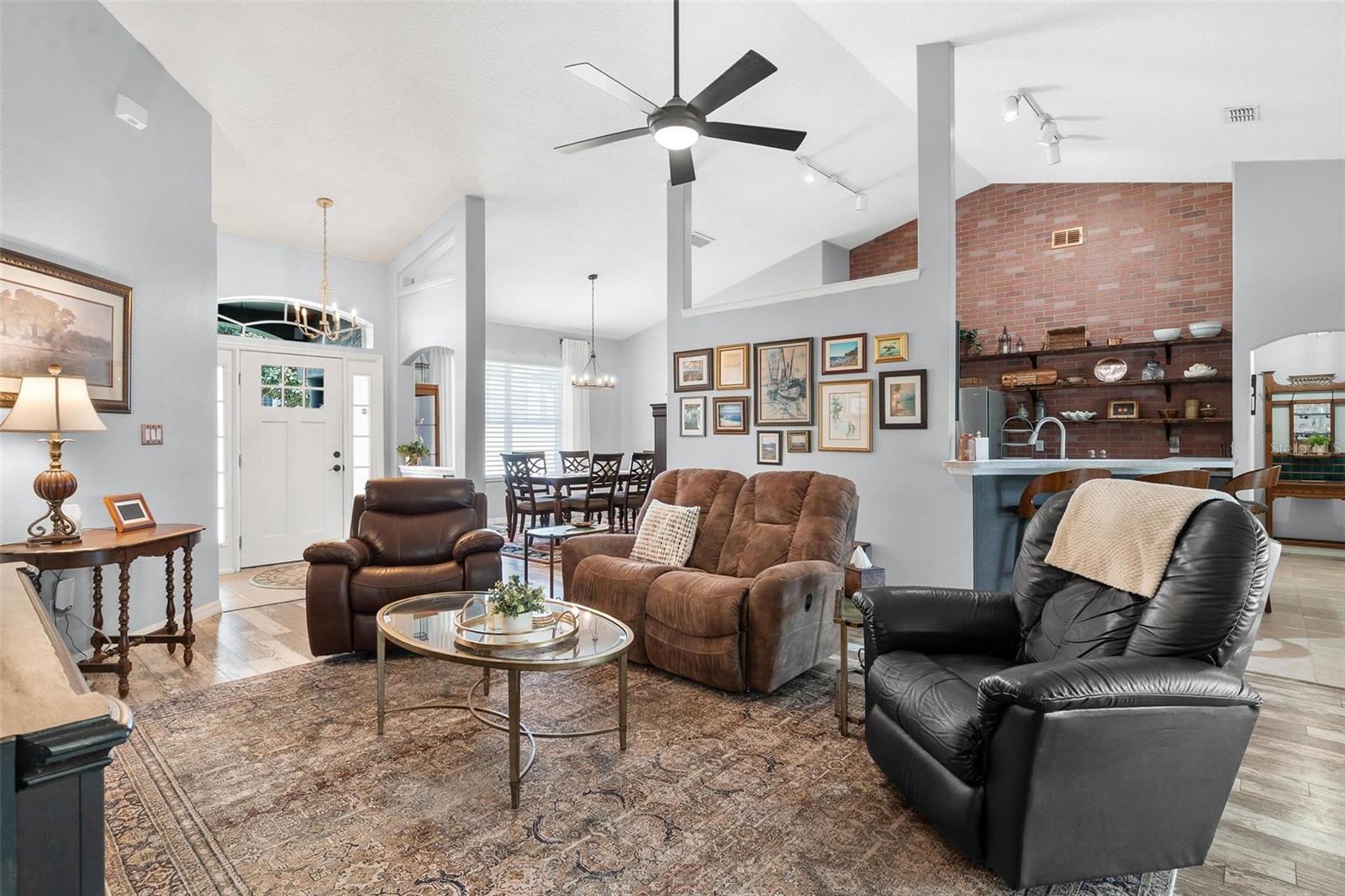 Image 10 of 59 For 3130 Bulkley Place