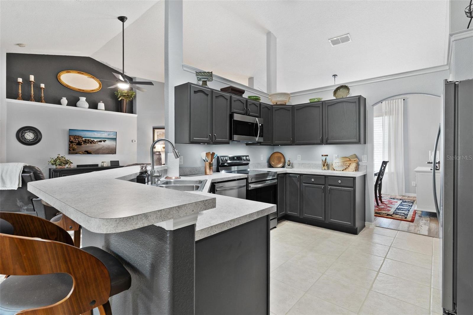 Image 14 of 59 For 3130 Bulkley Place