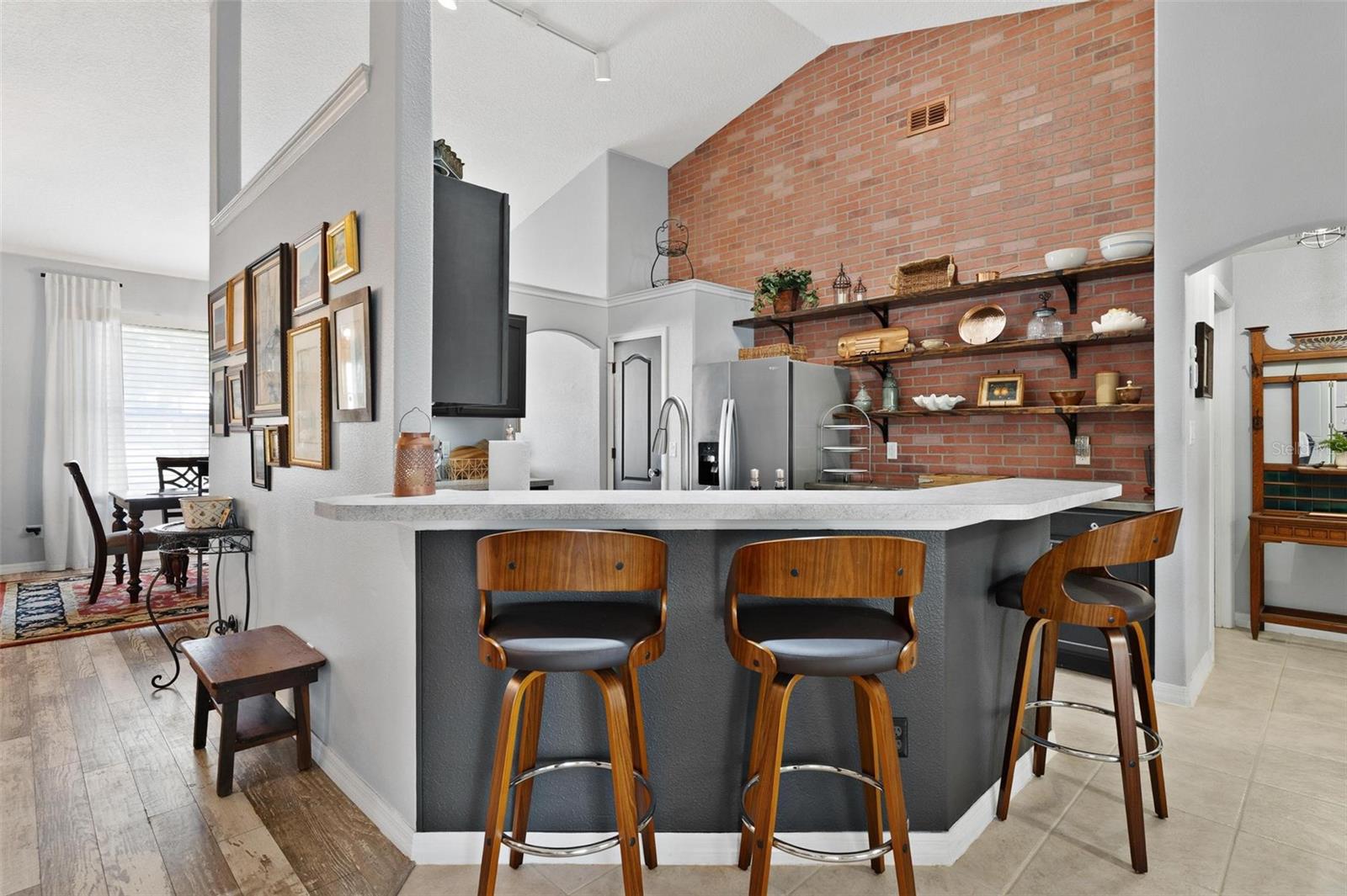 Image 18 of 59 For 3130 Bulkley Place