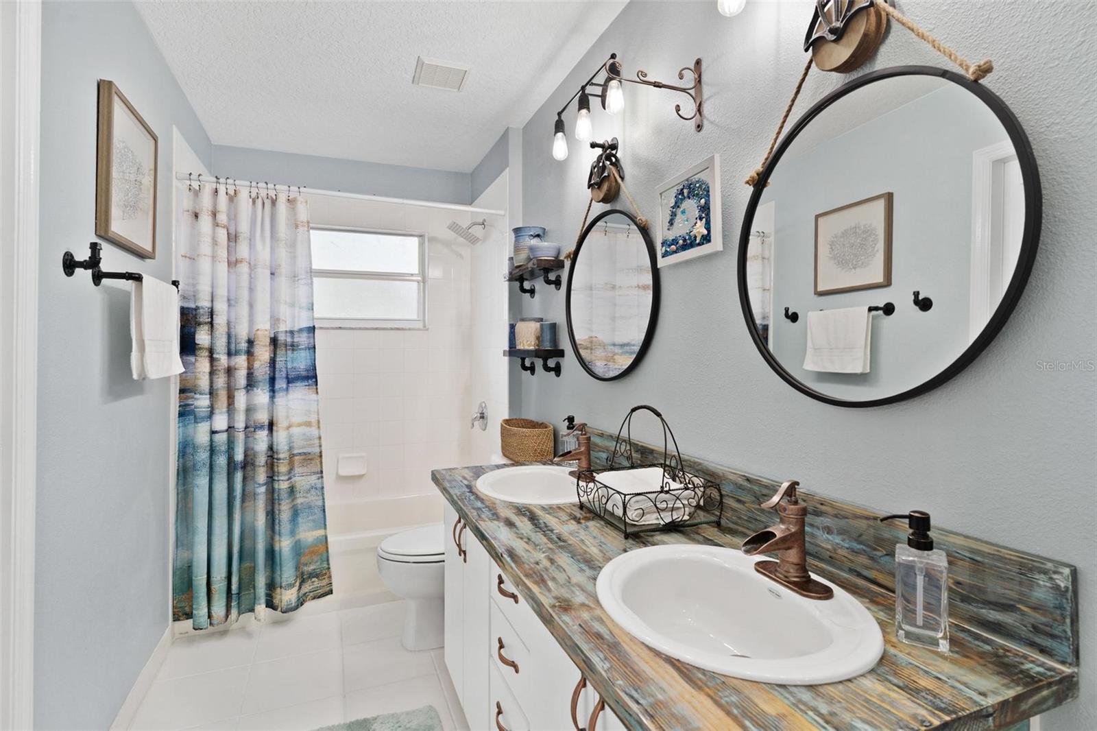 Image 32 of 59 For 3130 Bulkley Place