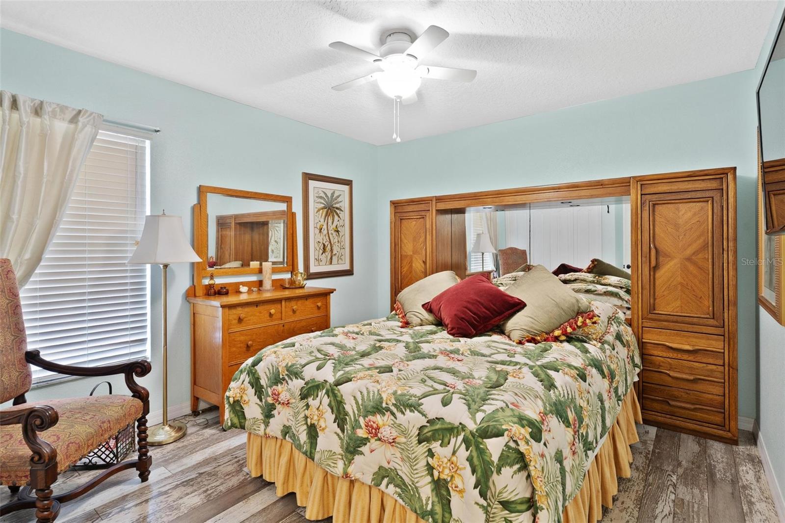 Image 36 of 59 For 3130 Bulkley Place