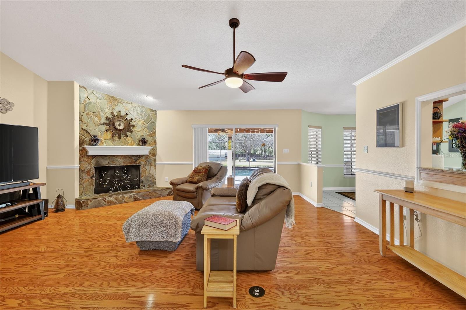 Image 7 of 46 For 32239 Wolf Branch Lane