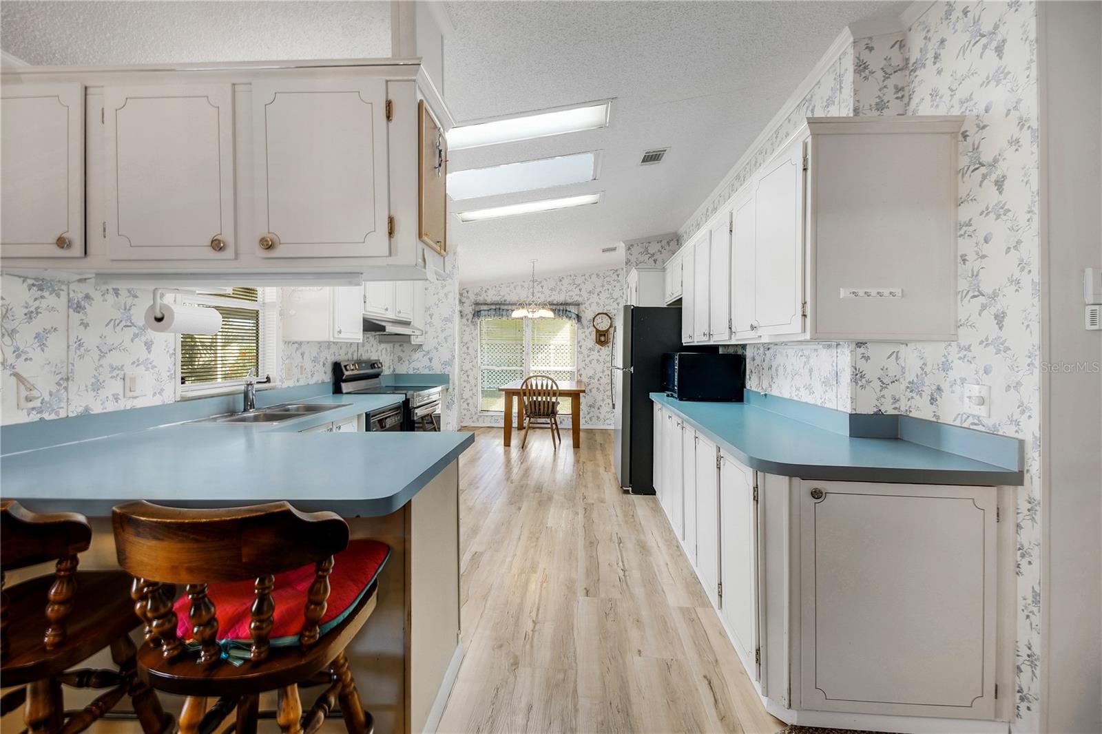 Image 11 of 45 For 5229 Hartford Lane