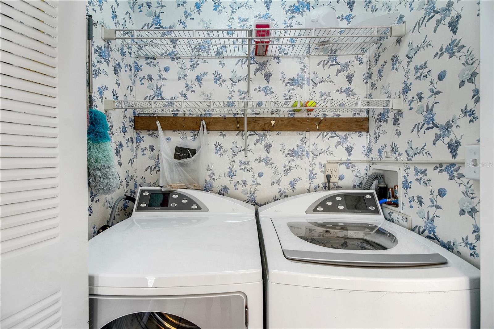 Image 18 of 45 For 5229 Hartford Lane