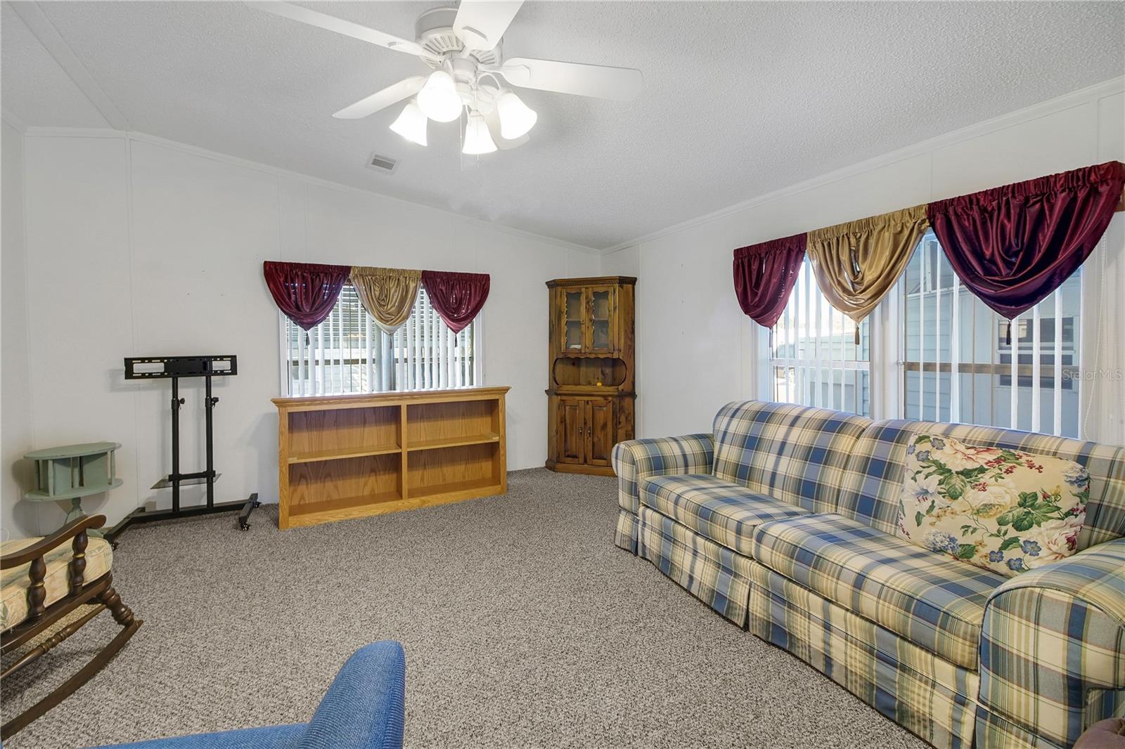 Image 7 of 45 For 5229 Hartford Lane