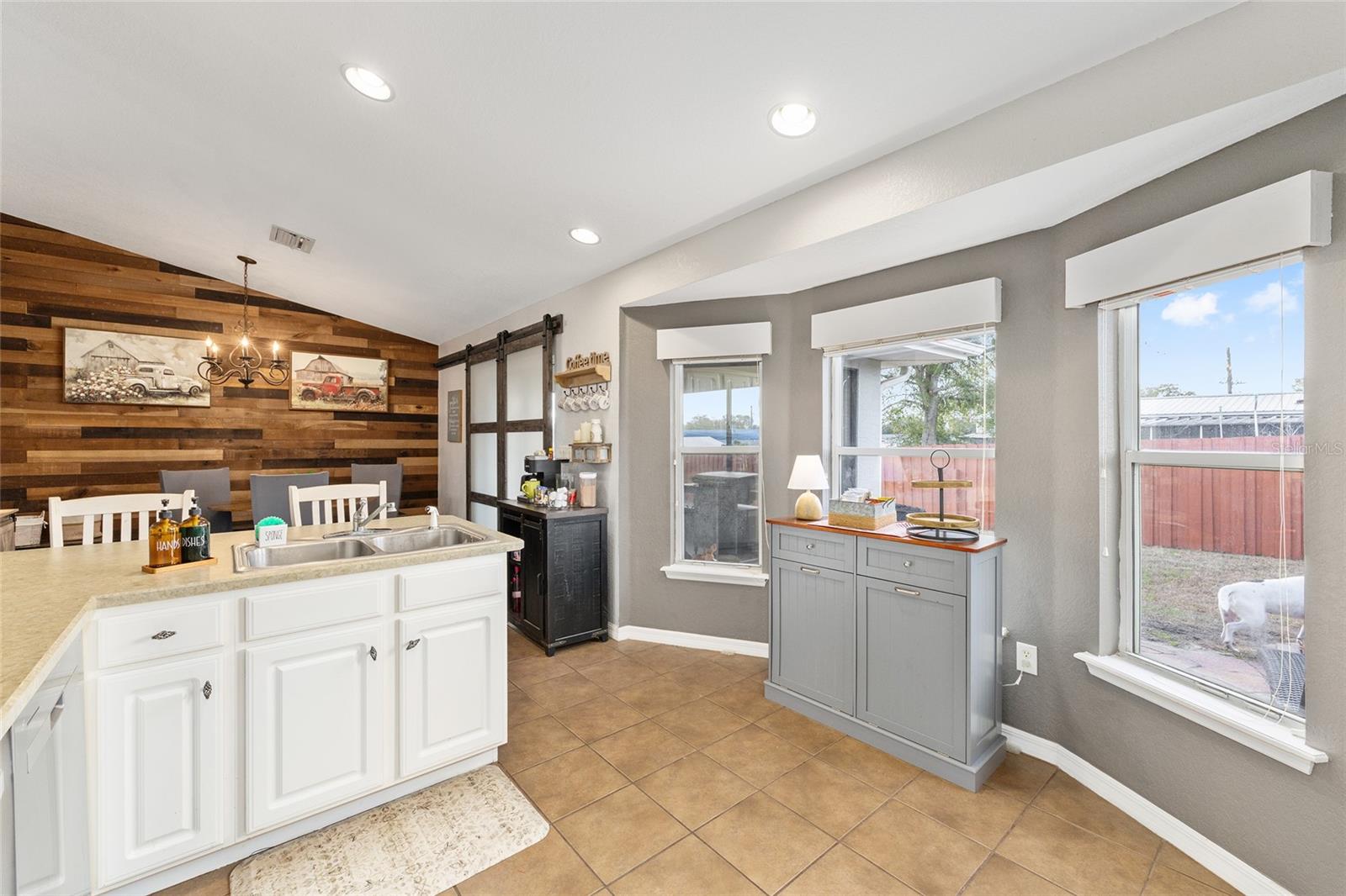 Image 16 of 39 For 10058 125th Street