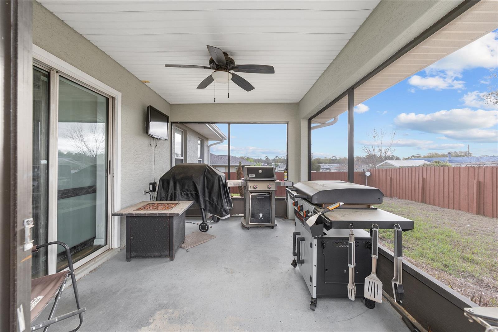 Image 31 of 39 For 10058 125th Street