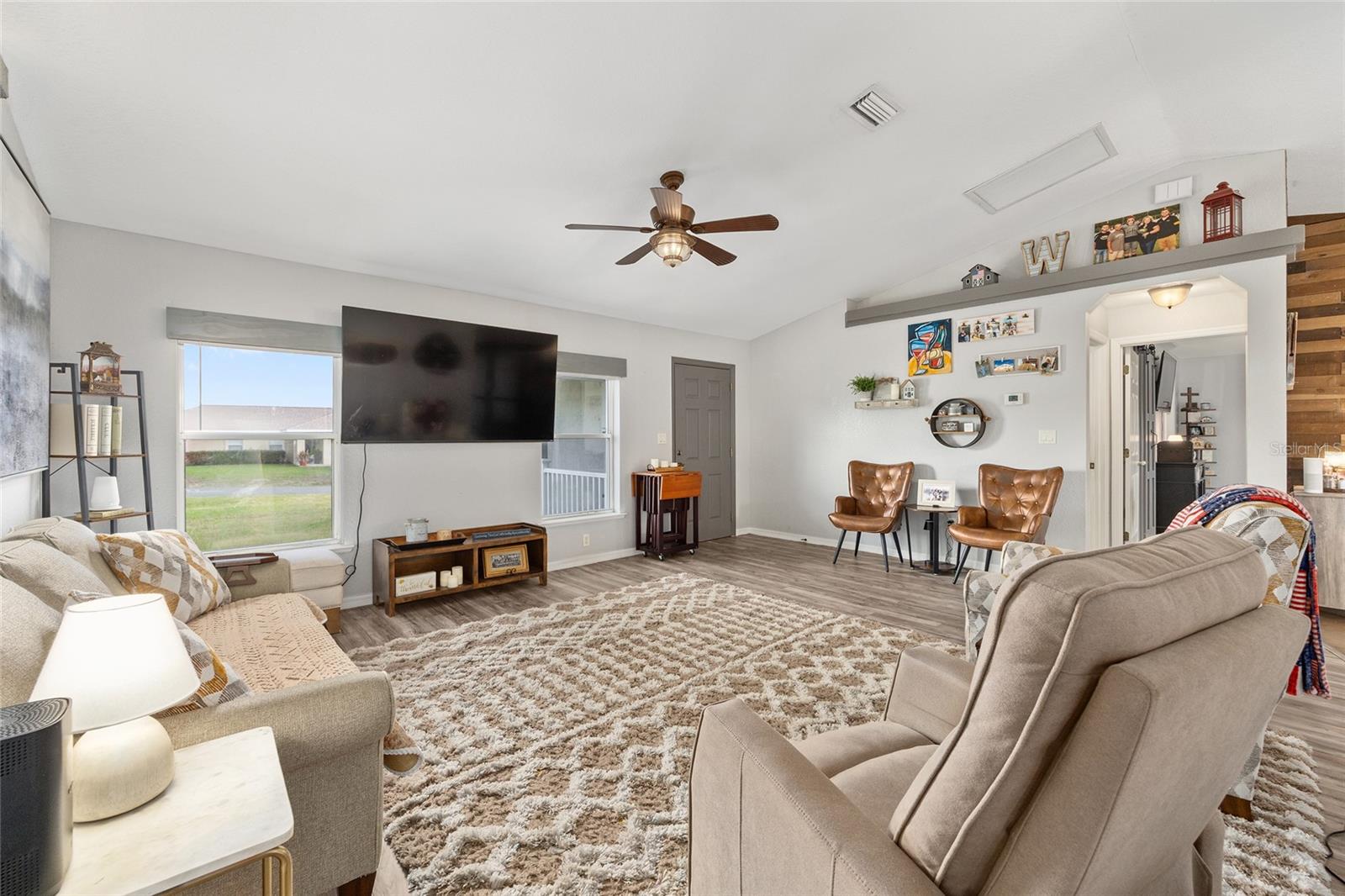 Image 9 of 39 For 10058 125th Street