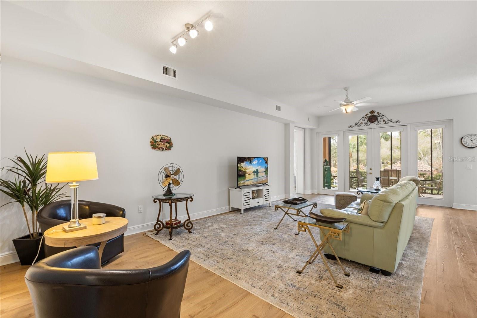 Image 5 of 32 For 102 Camino Real Boulevard 102