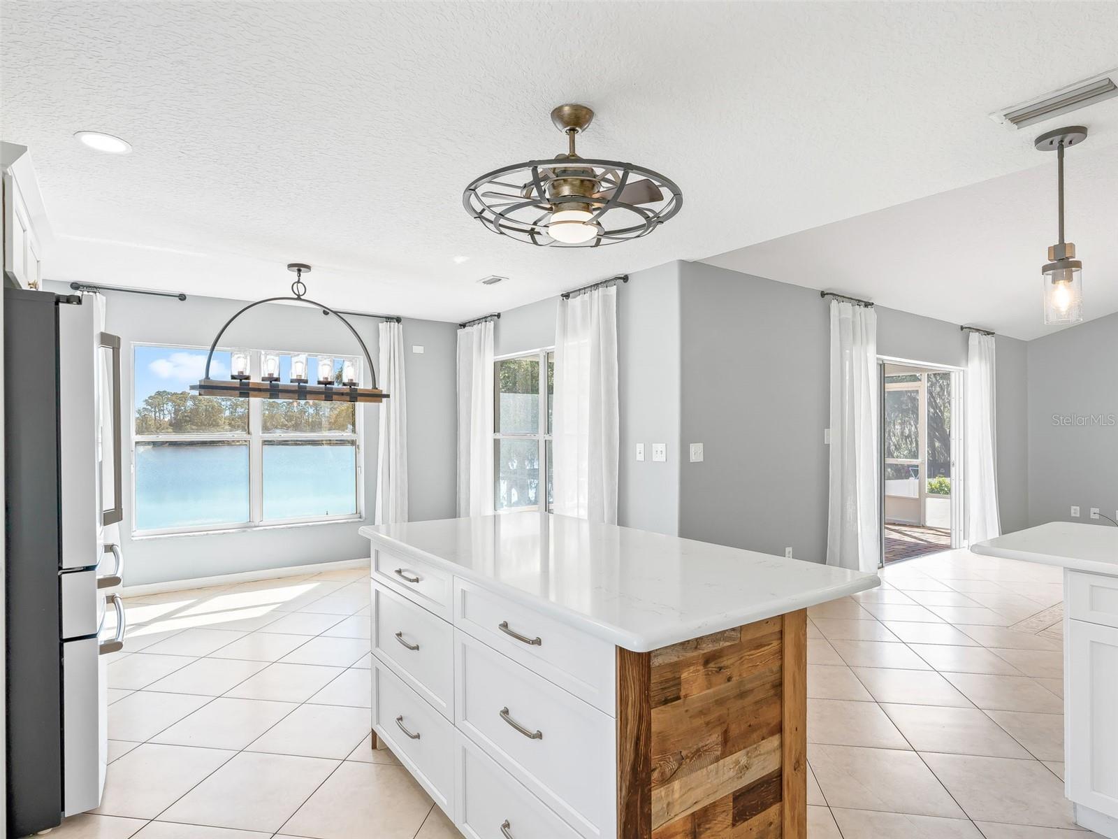 Image 19 of 56 For 3924 Woodpecker Drive